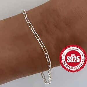 NEW! 925 Sterling Silver Paperclip Link Chain Bracelet. Comes in jewelry bag!